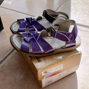 Purple patent leather saltwater sandals size 8